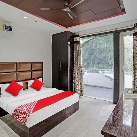 Hotel O South Galaxy Neu-Delhi Exterior foto