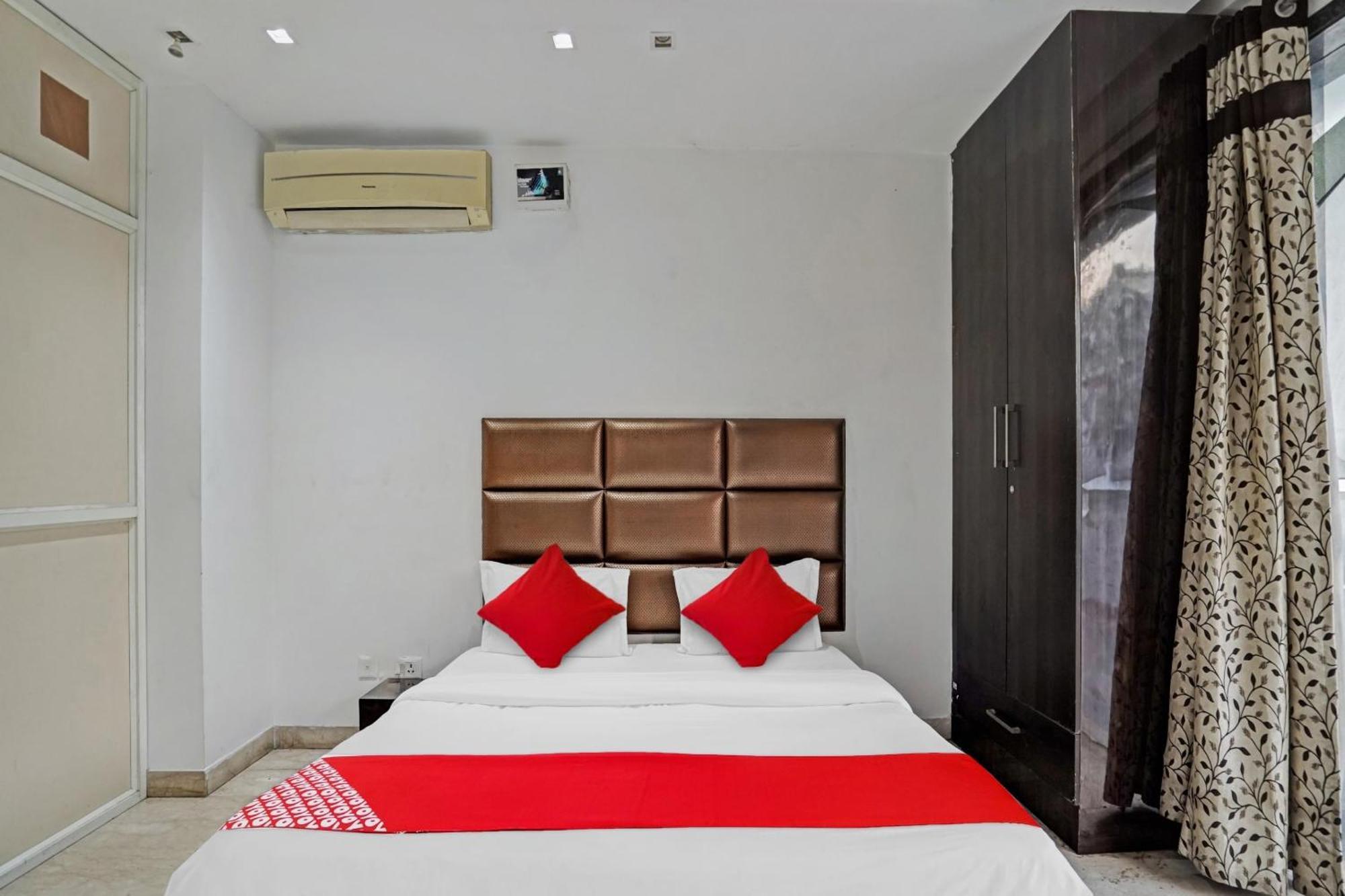 Hotel O South Galaxy Neu-Delhi Exterior foto