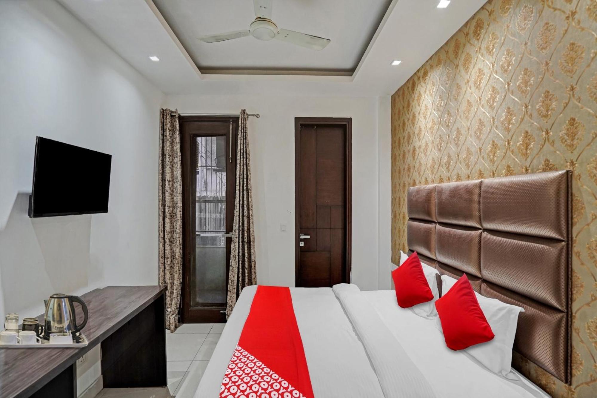 Hotel O South Galaxy Neu-Delhi Exterior foto