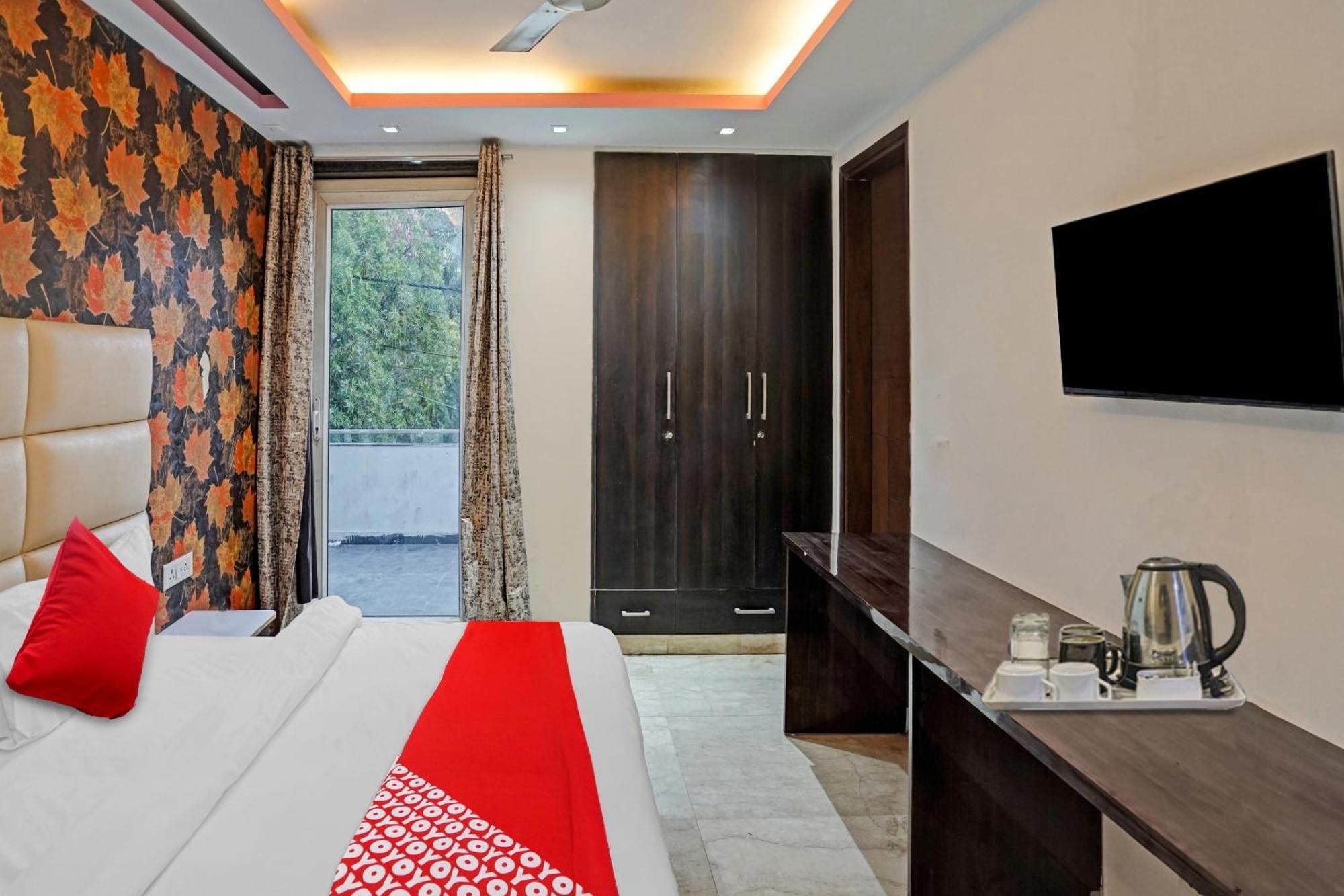 Hotel O South Galaxy Neu-Delhi Exterior foto